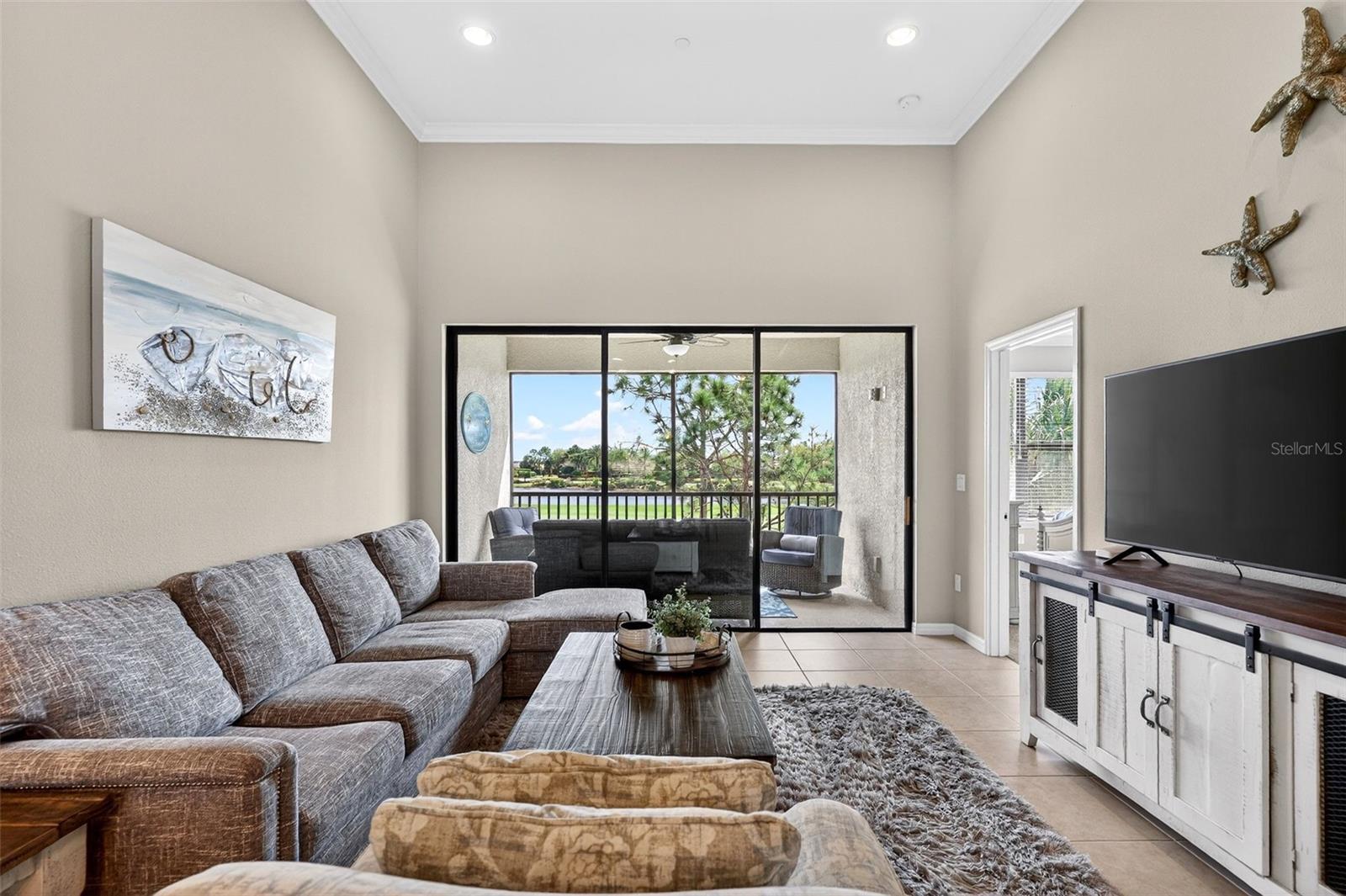 Image 16 of 94 For 12660 Sorrento Way 204