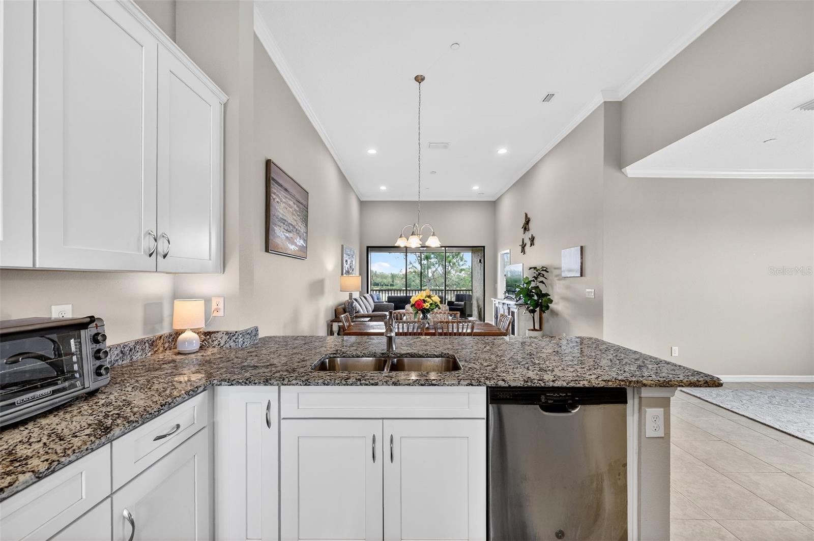 Image 9 of 94 For 12660 Sorrento Way 204