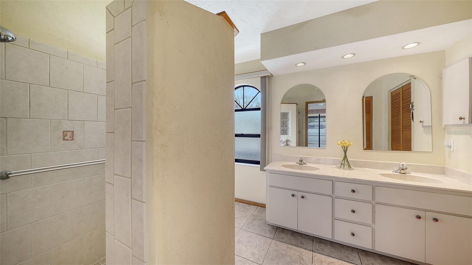 Image 28 of 64 For 5594 Wilde Oak Way