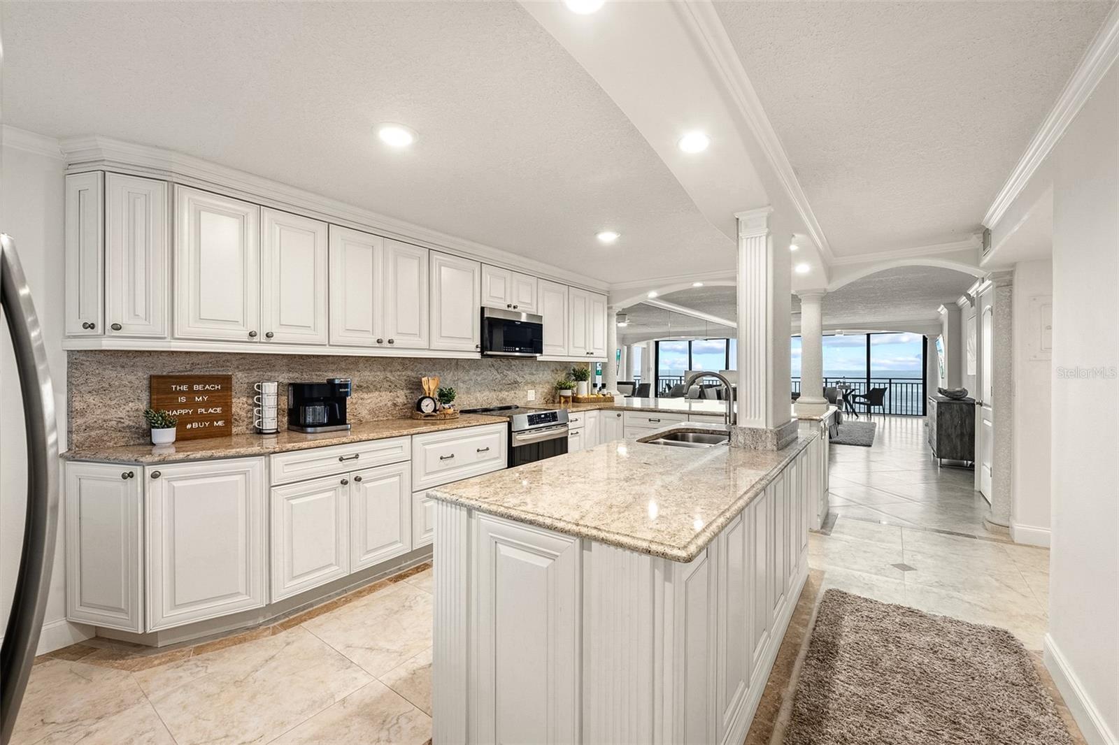 Image 10 of 61 For 20 Whispering Sands Drive 1102