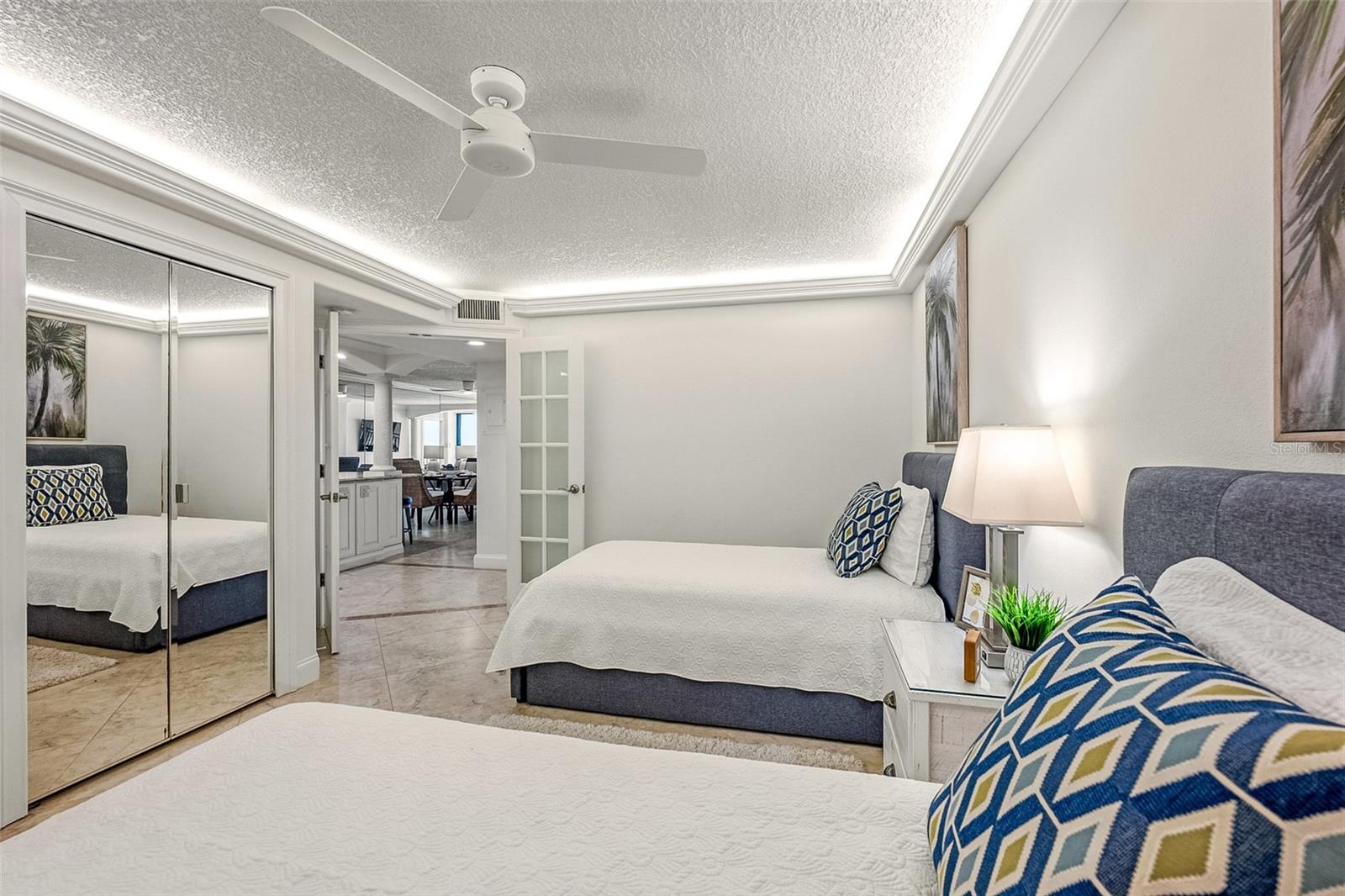 Image 38 of 61 For 20 Whispering Sands Drive 1102