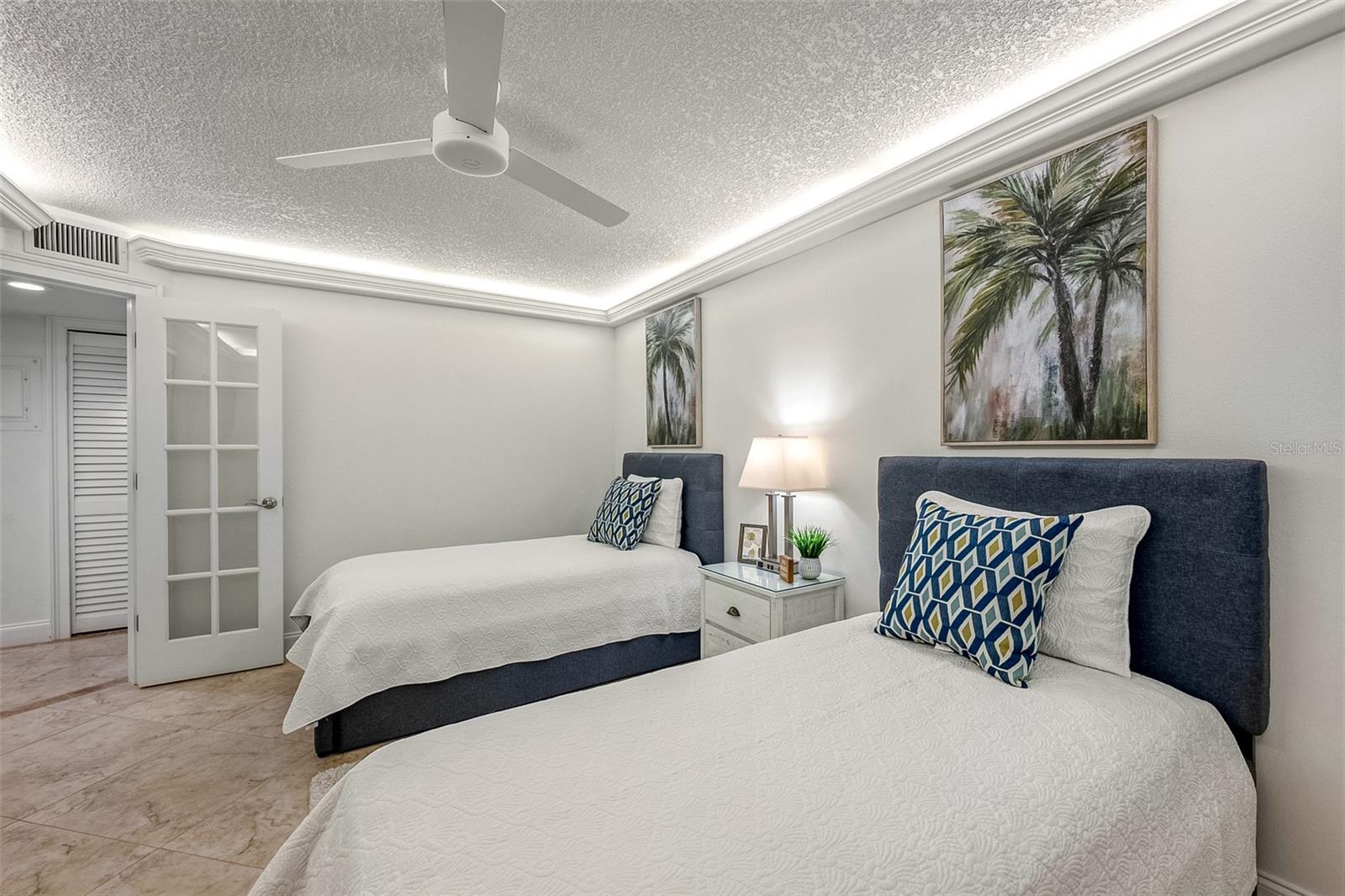 Image 39 of 61 For 20 Whispering Sands Drive 1102