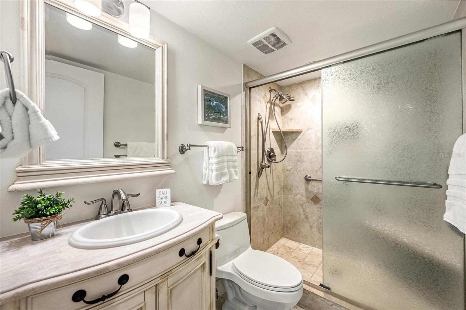 Image 41 of 61 For 20 Whispering Sands Drive 1102