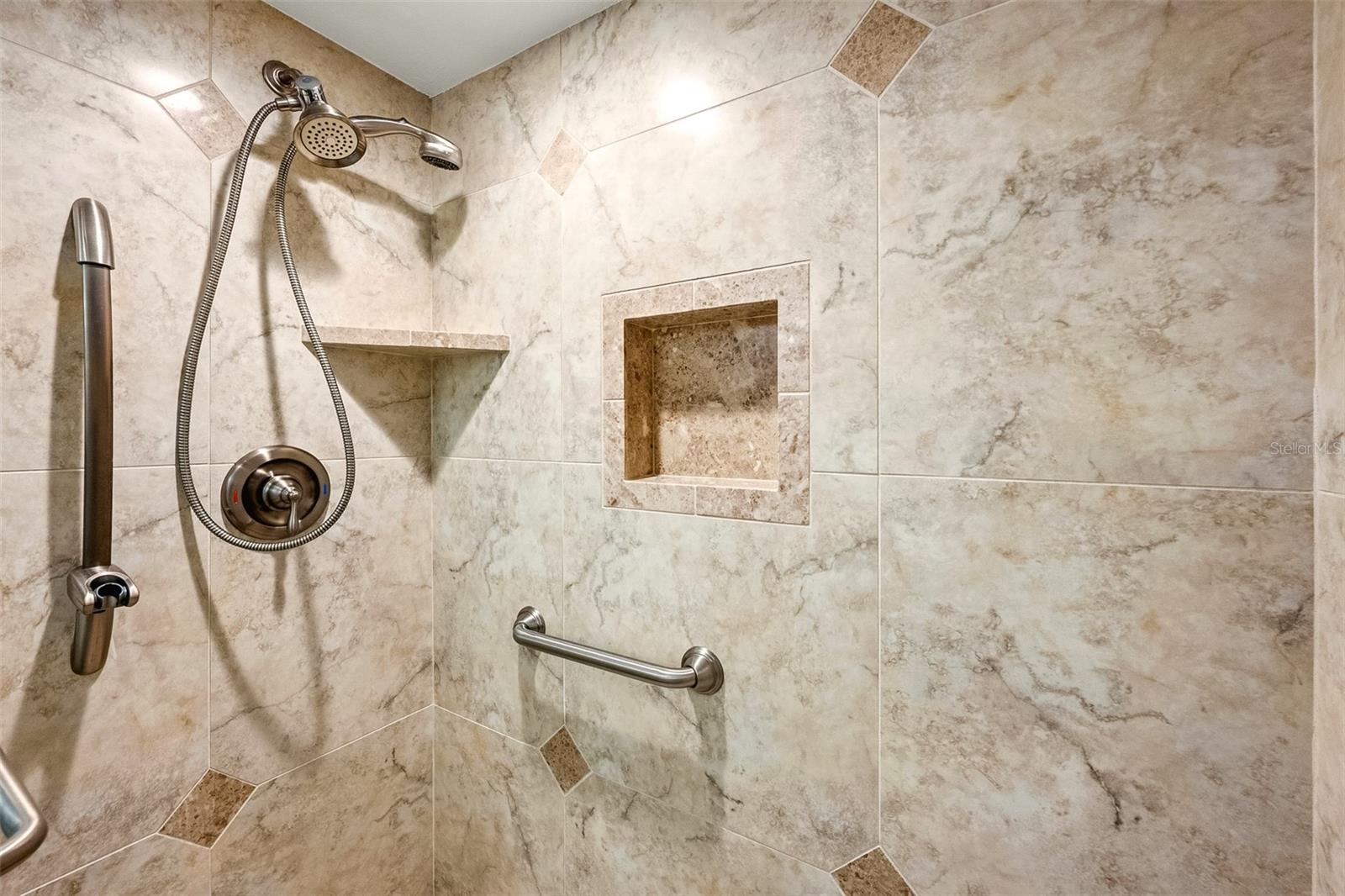 Image 43 of 61 For 20 Whispering Sands Drive 1102