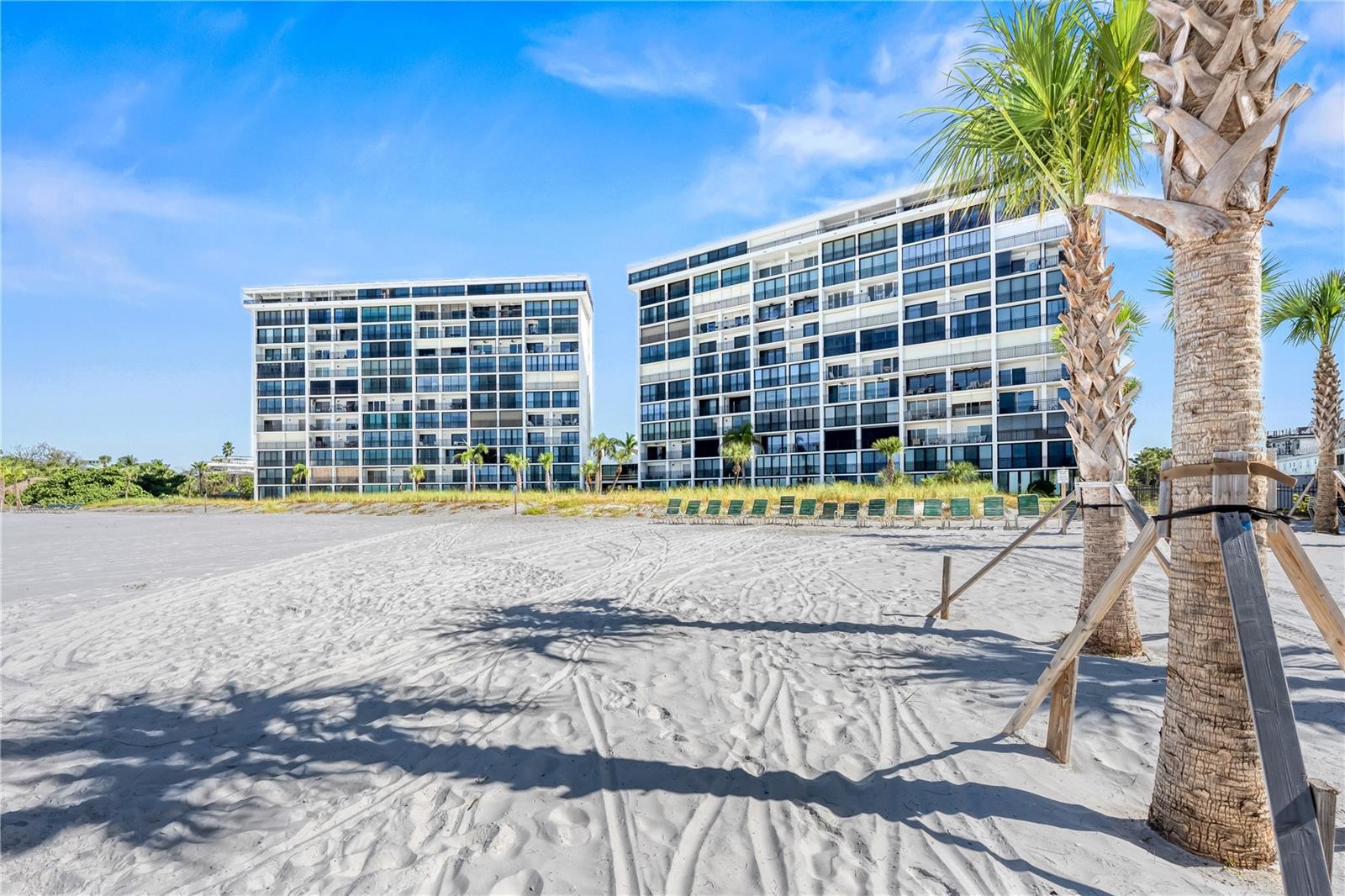 Image 44 of 61 For 20 Whispering Sands Drive 1102