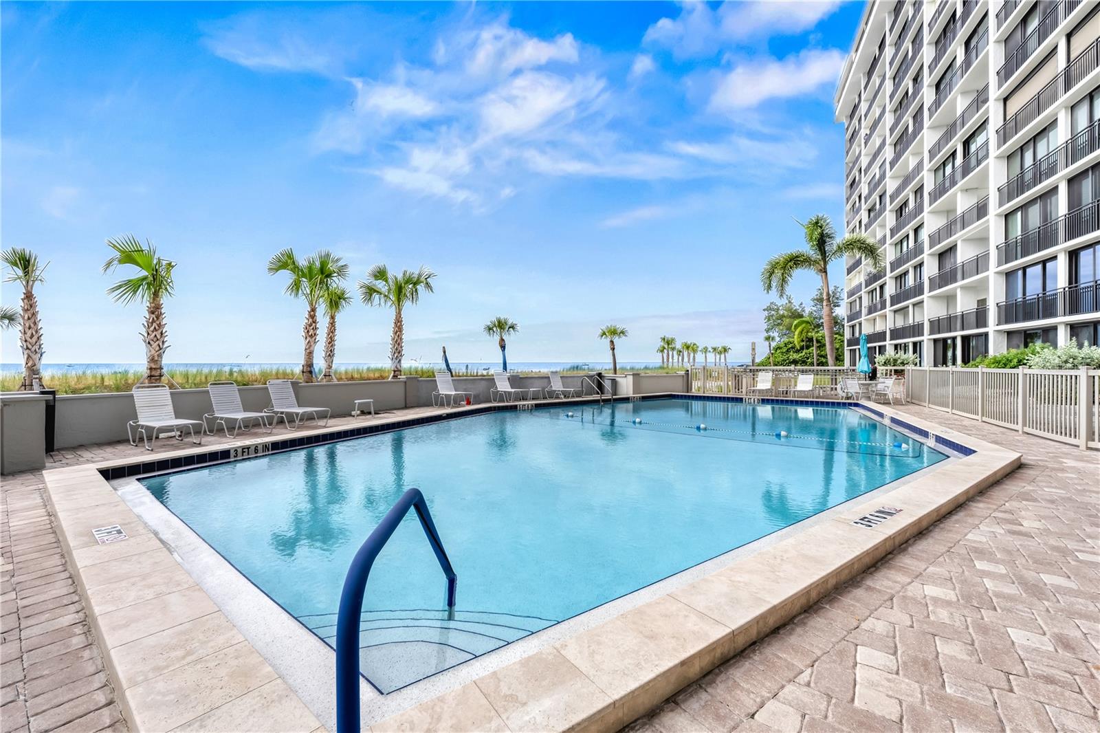 Image 46 of 61 For 20 Whispering Sands Drive 1102