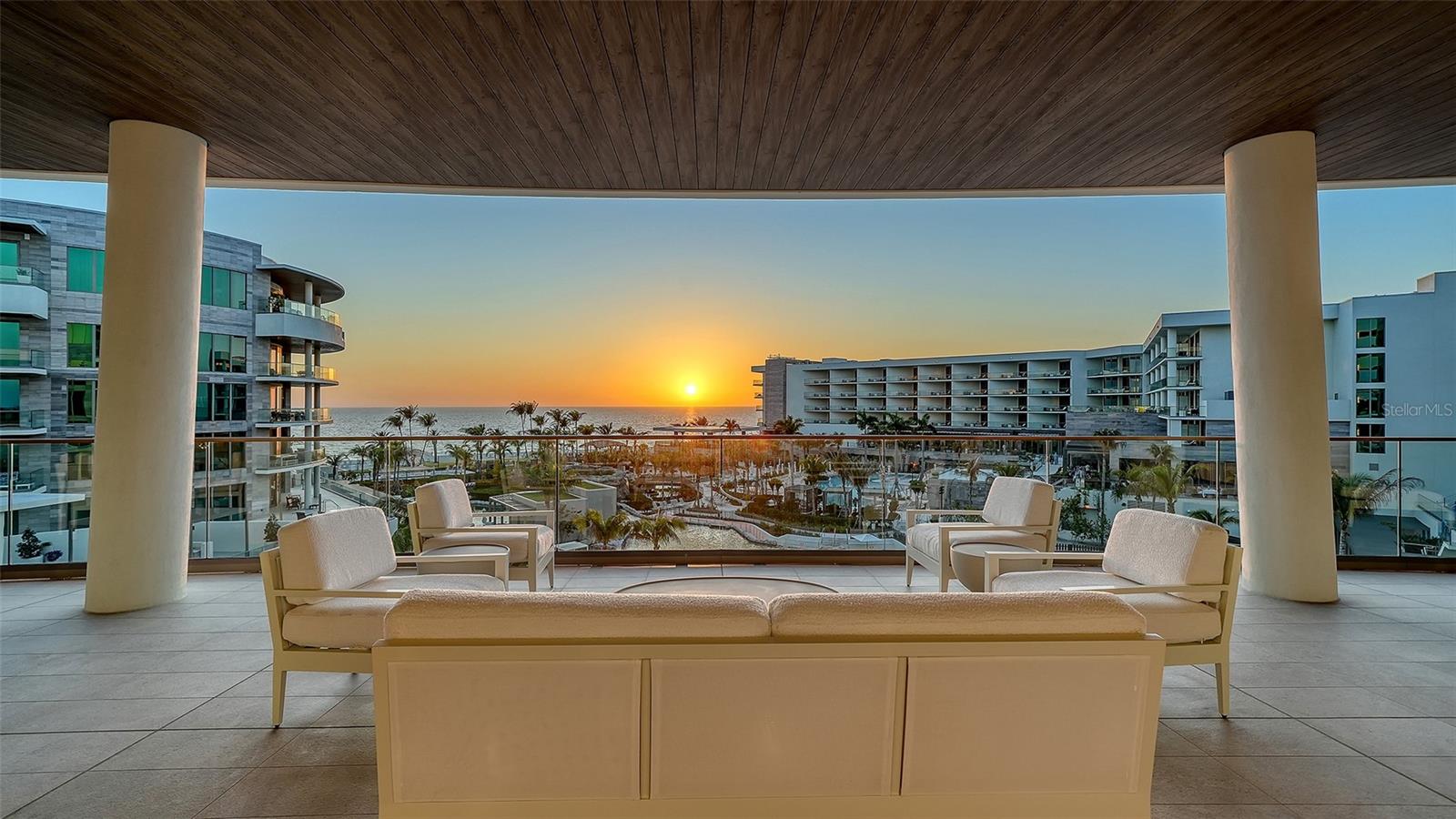 Image 27 of 52 For 1581 Gulf Of Mexico Drive 406