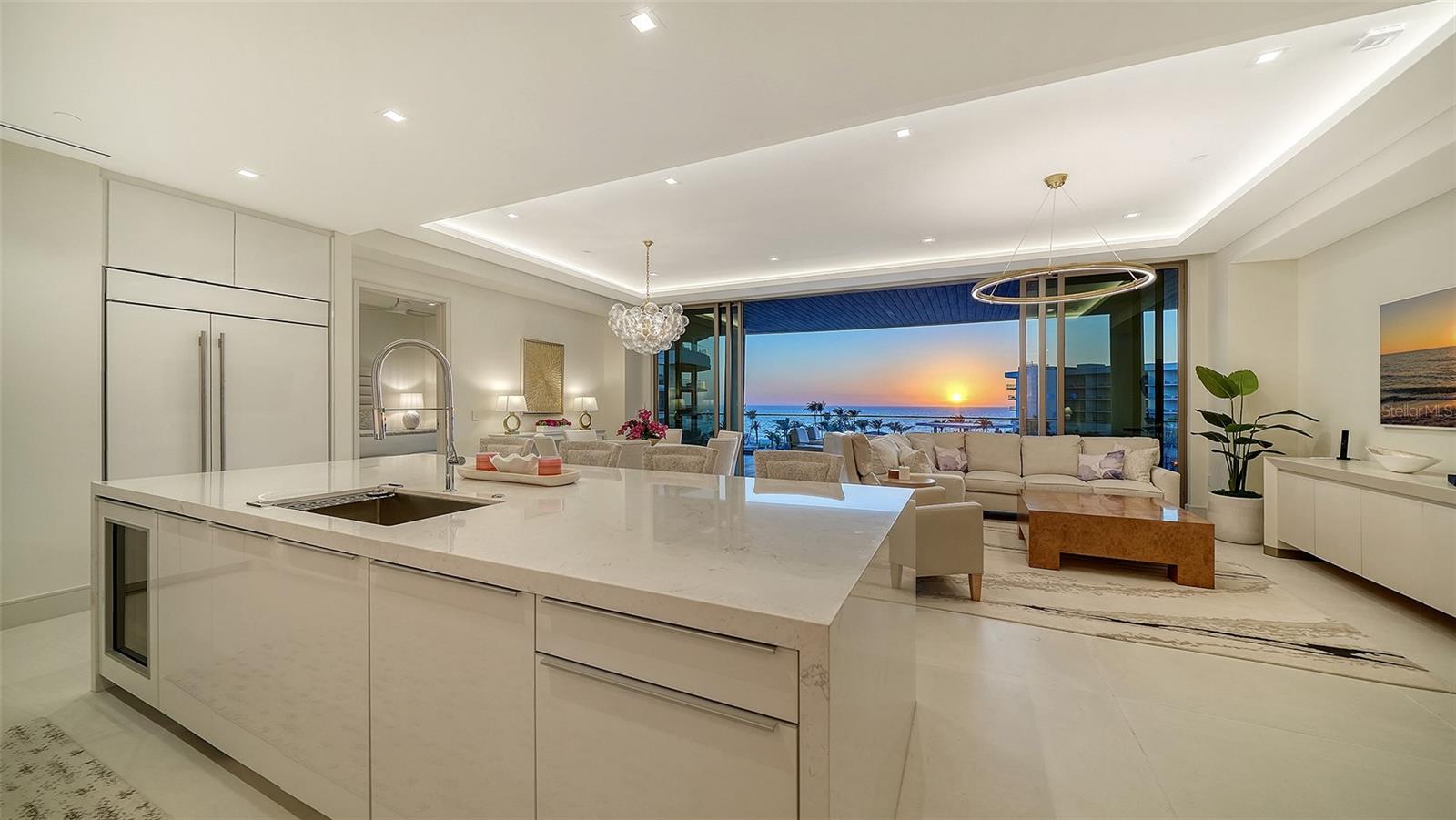 Image 3 of 52 For 1581 Gulf Of Mexico Drive 406