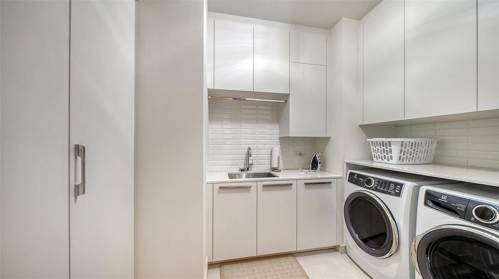 Image 42 of 52 For 1581 Gulf Of Mexico Drive 406