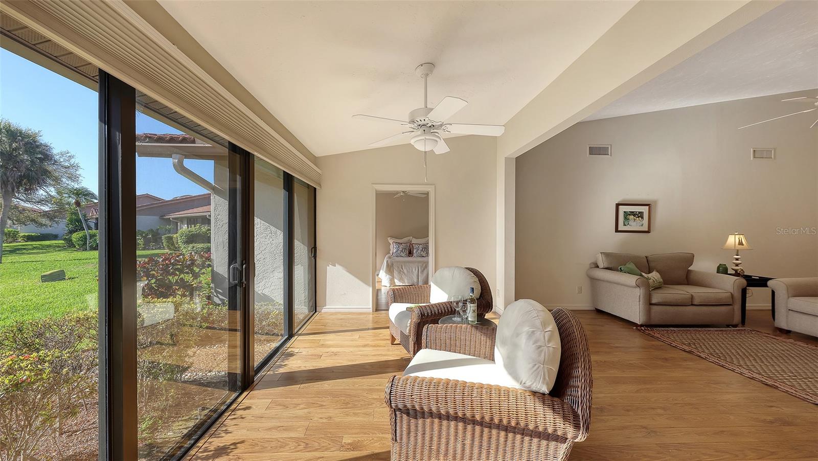 Image 12 of 56 For 3864 Wilshire Circle W 106