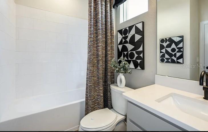 Image 14 of 38 For 7713 Blue Moon Run