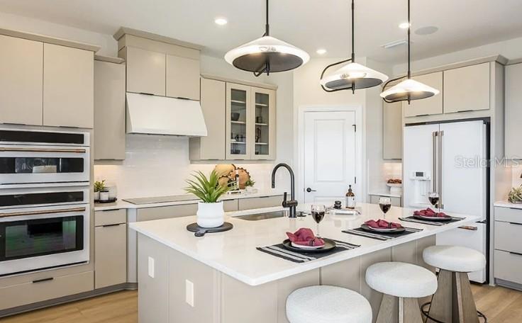 Image 4 of 38 For 7713 Blue Moon Run