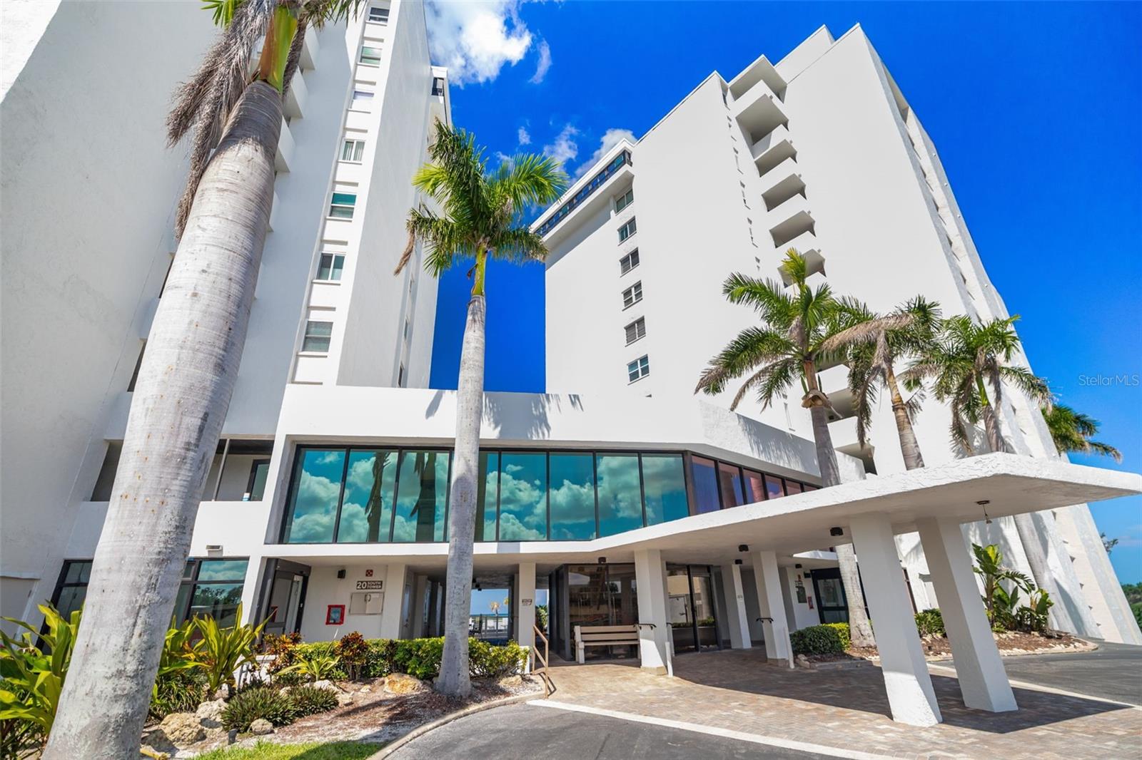 Image 2 of 54 For 19 Whispering Sands Drive 302