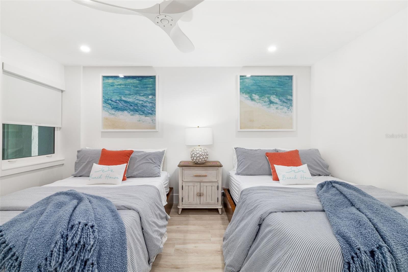 Image 21 of 54 For 19 Whispering Sands Drive 302