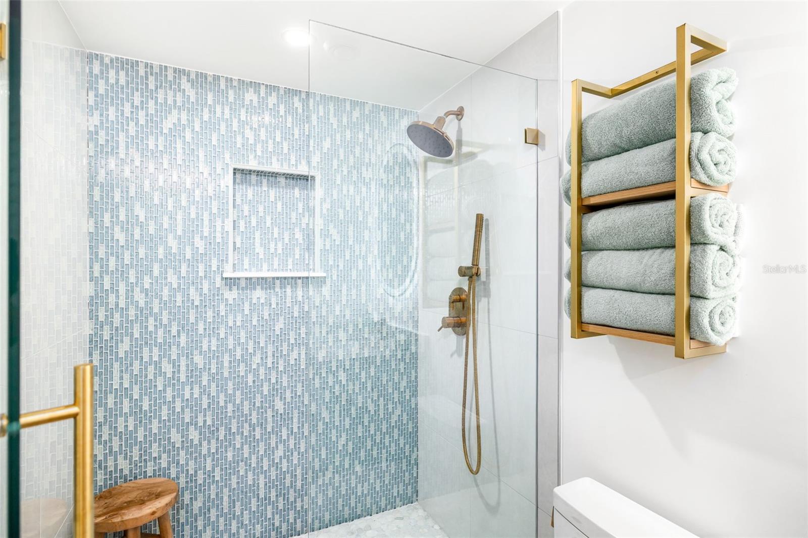 Image 24 of 54 For 19 Whispering Sands Drive 302