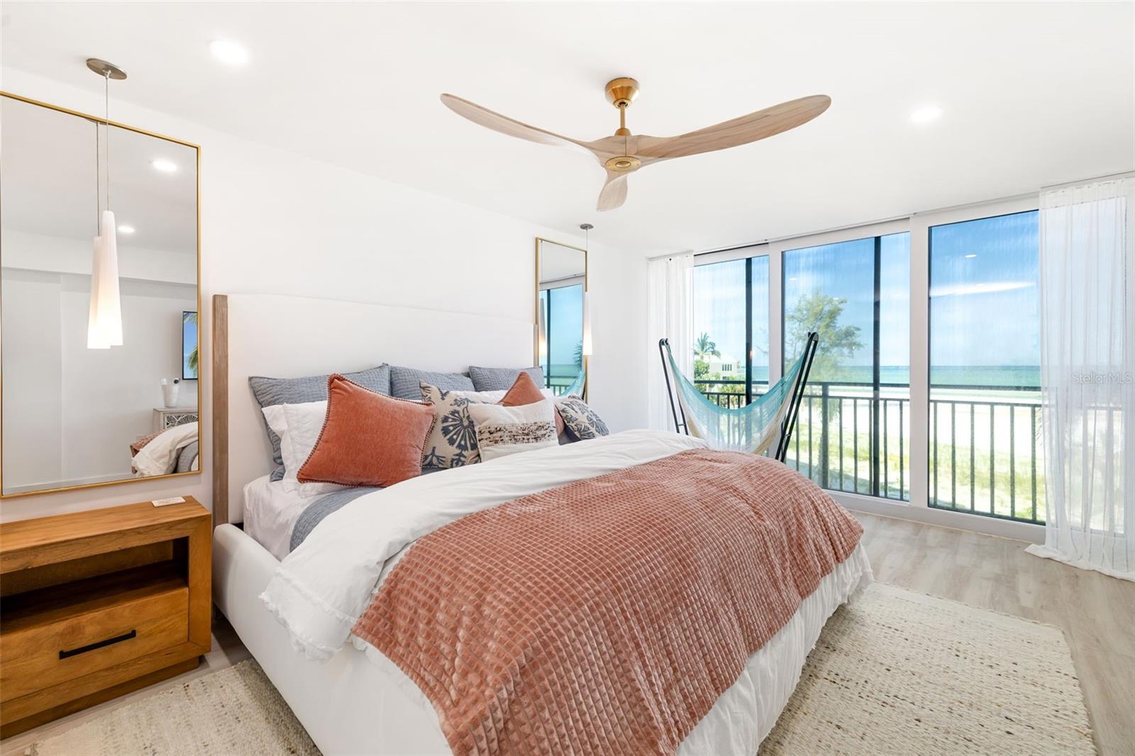 Image 27 of 54 For 19 Whispering Sands Drive 302