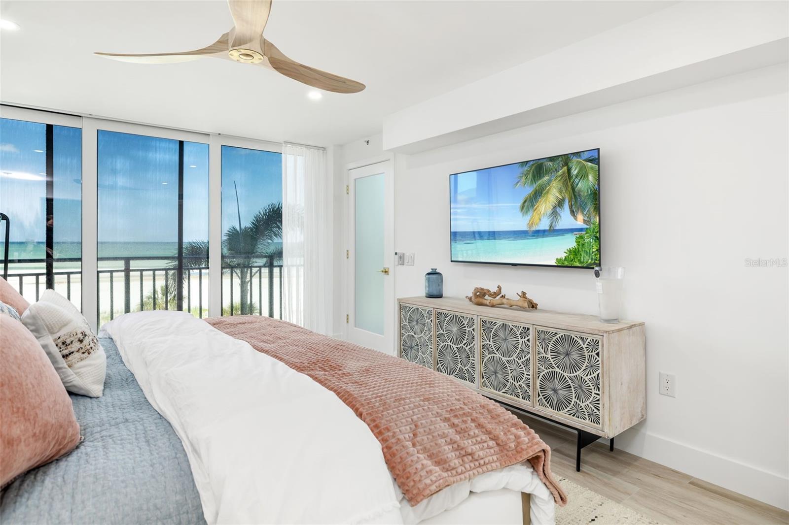 Image 29 of 54 For 19 Whispering Sands Drive 302