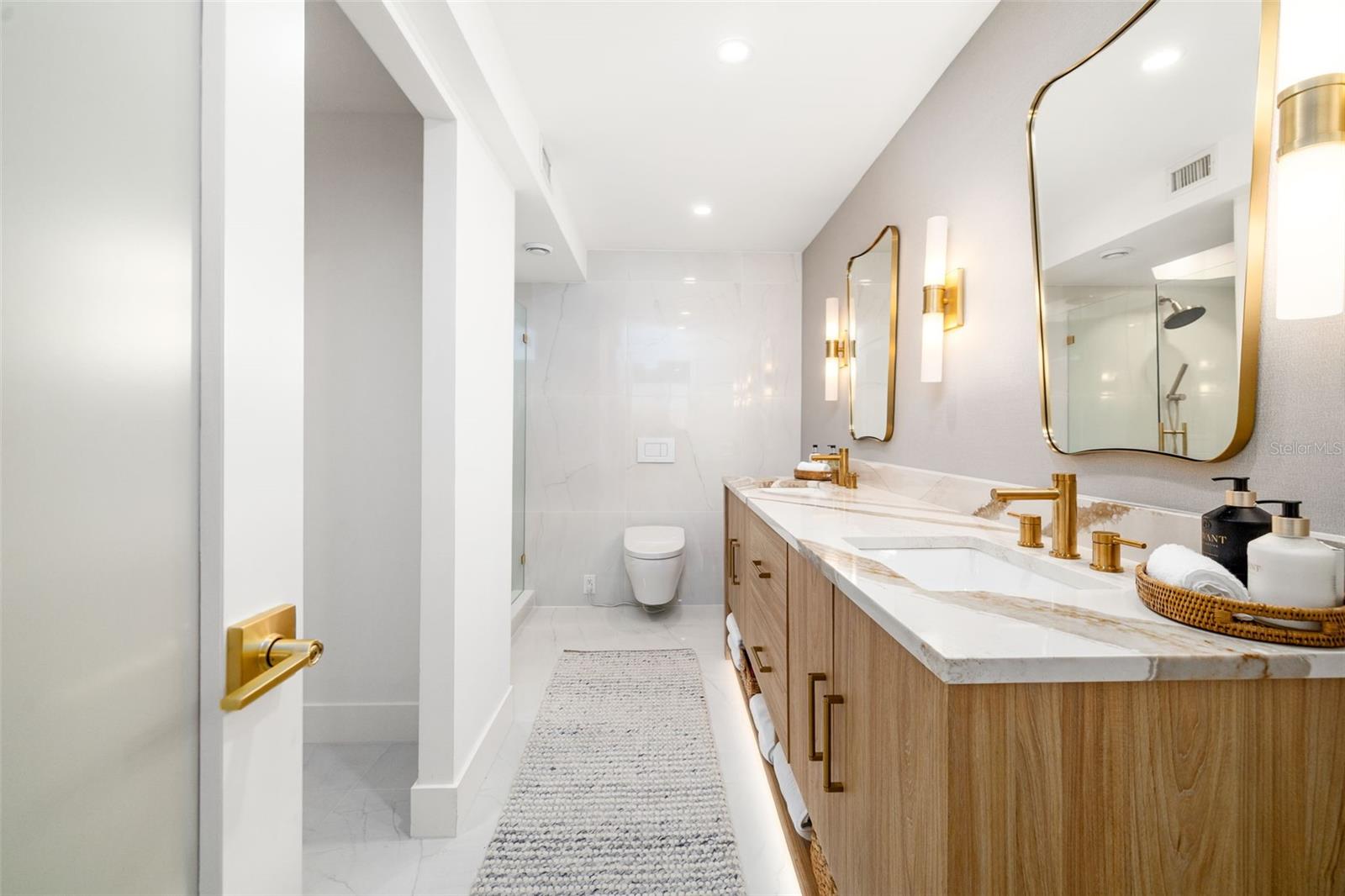 Image 30 of 54 For 19 Whispering Sands Drive 302