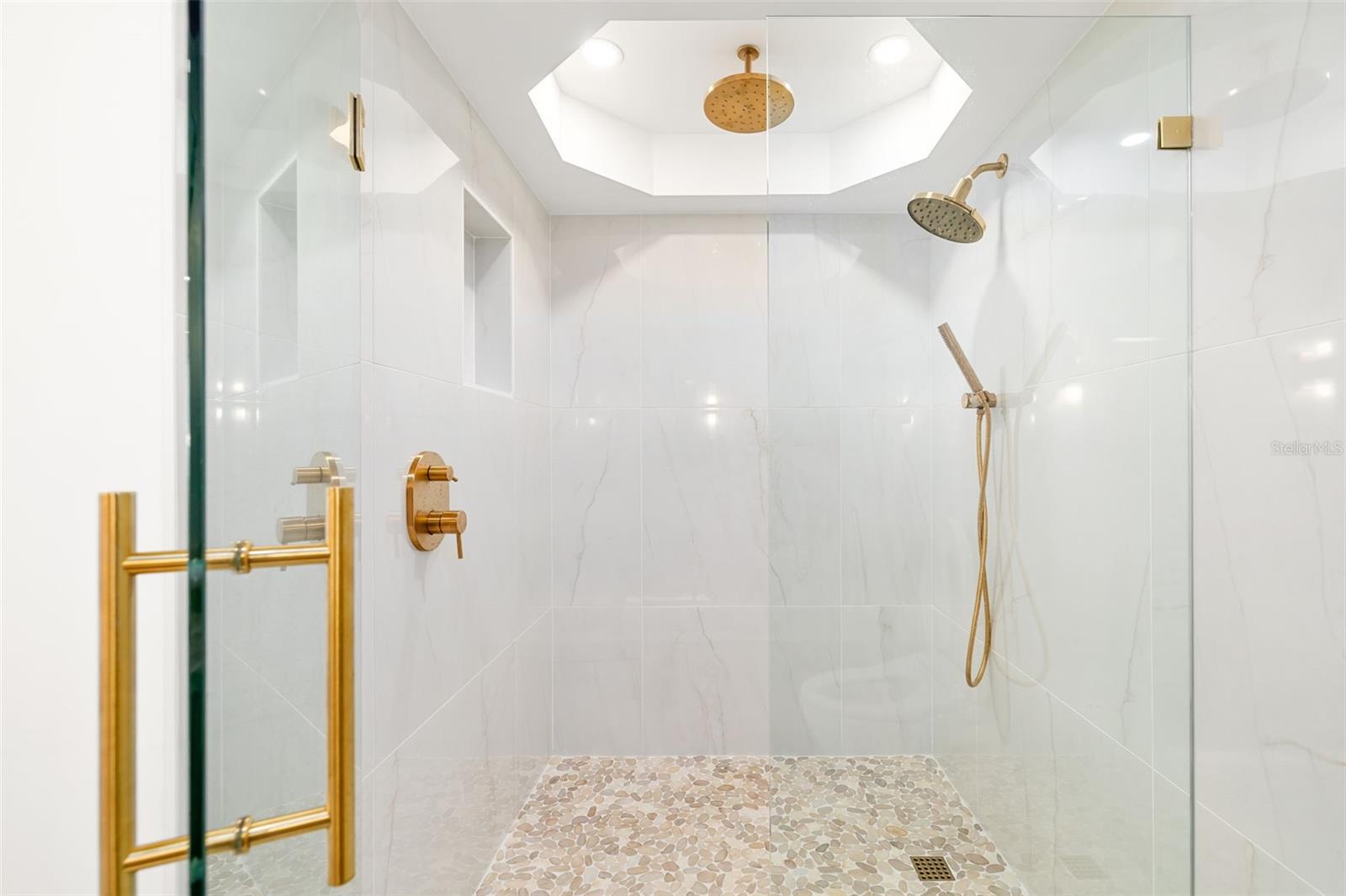 Image 34 of 54 For 19 Whispering Sands Drive 302