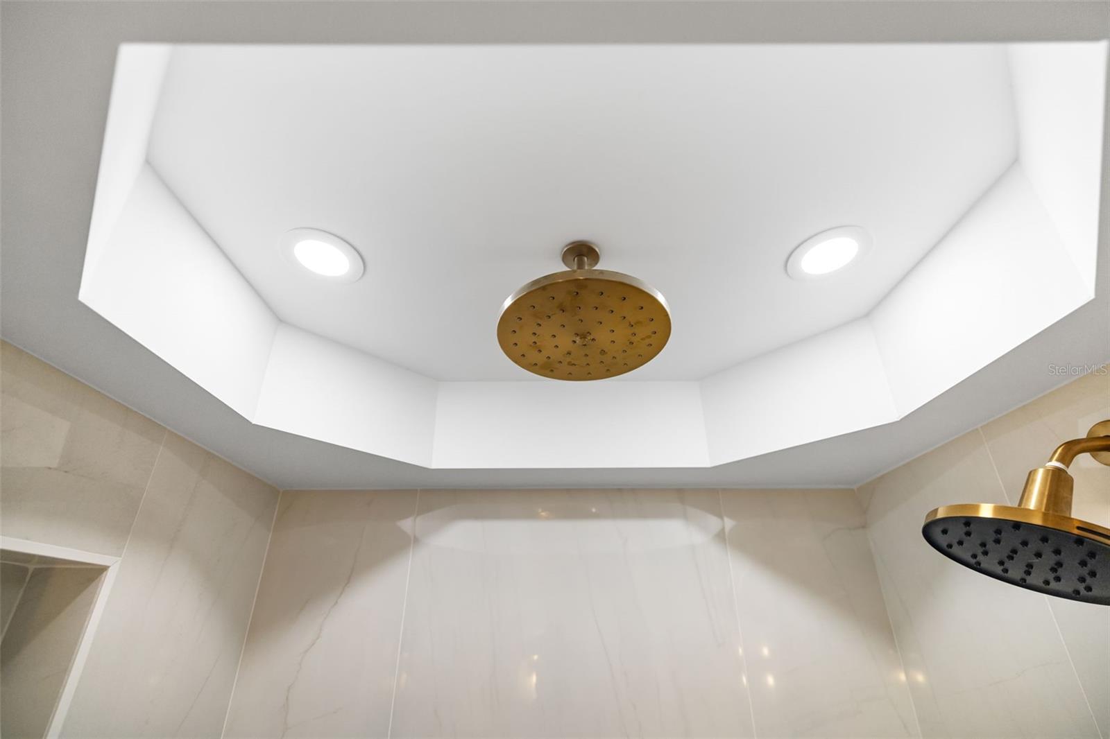 Image 35 of 54 For 19 Whispering Sands Drive 302