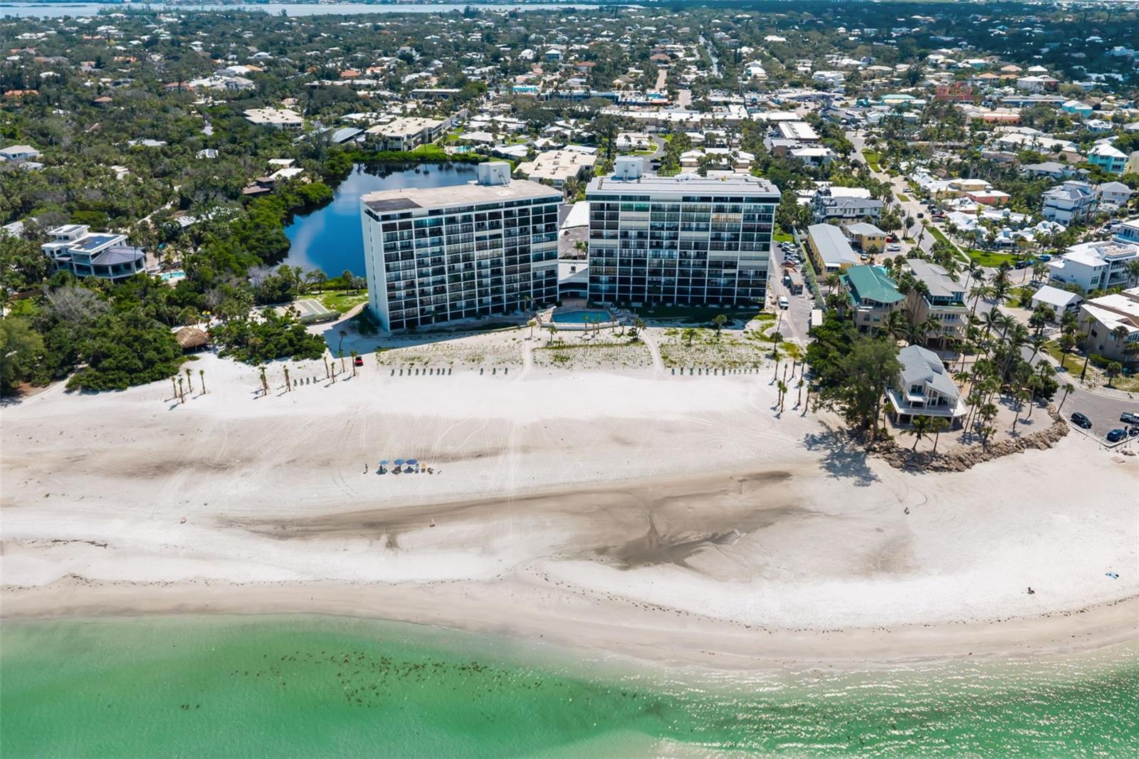 Image 38 of 54 For 19 Whispering Sands Drive 302