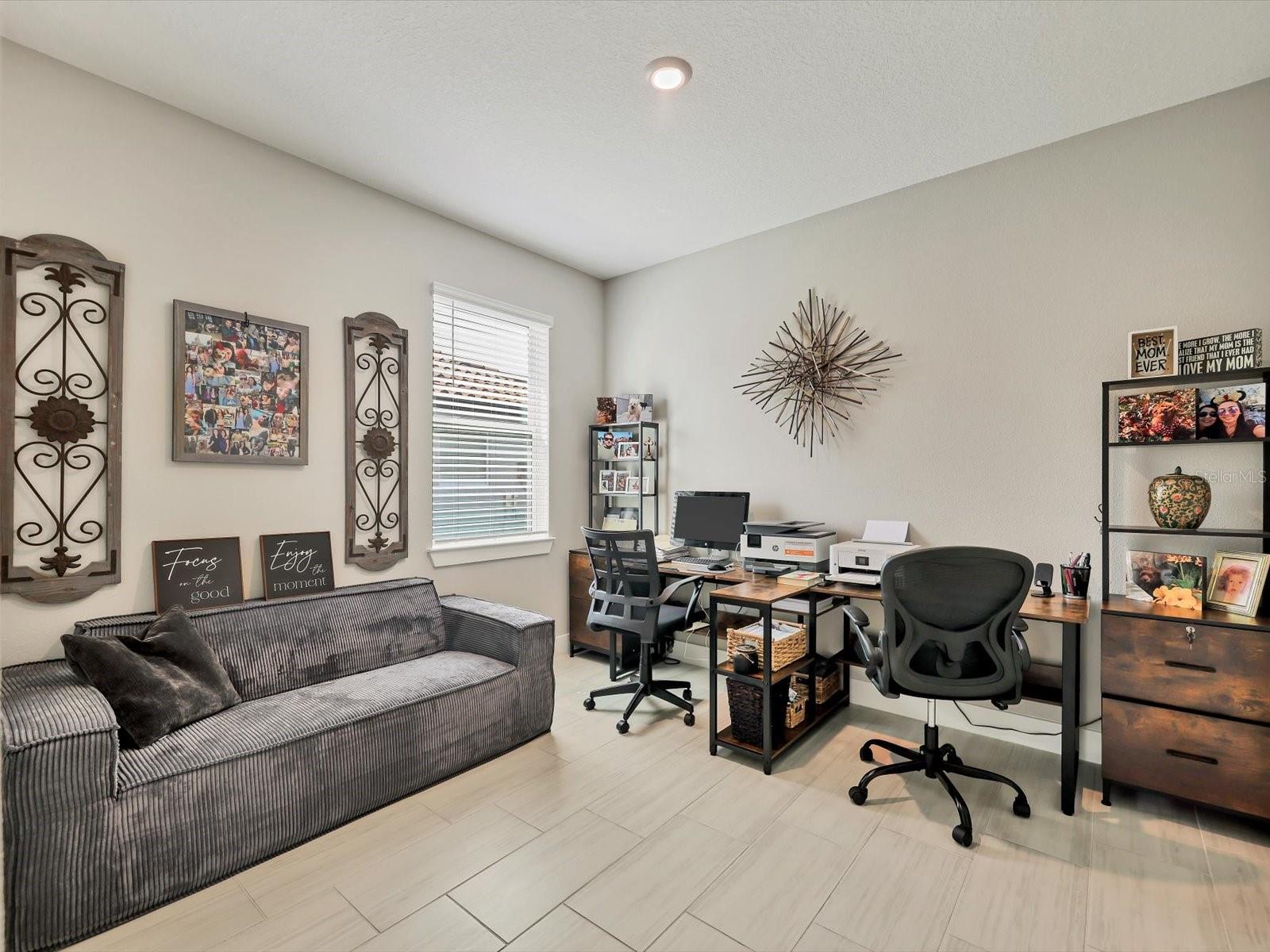 Image 14 of 36 For 13925 Green Hammock Place