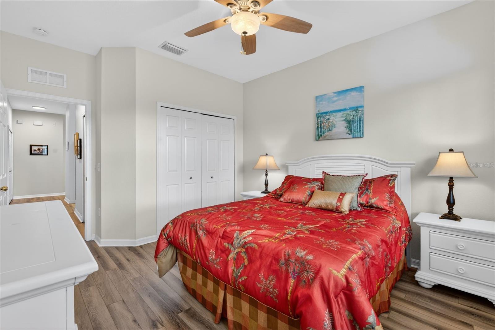 Image 22 of 26 For 5340 Mang Place 1308