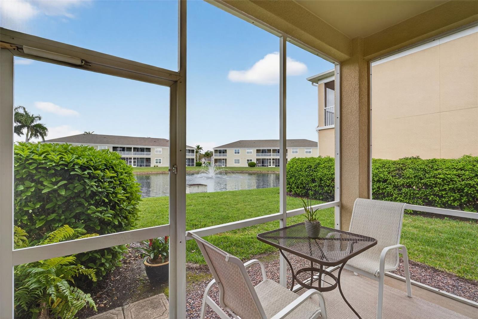 Image 23 of 26 For 5340 Mang Place 1308