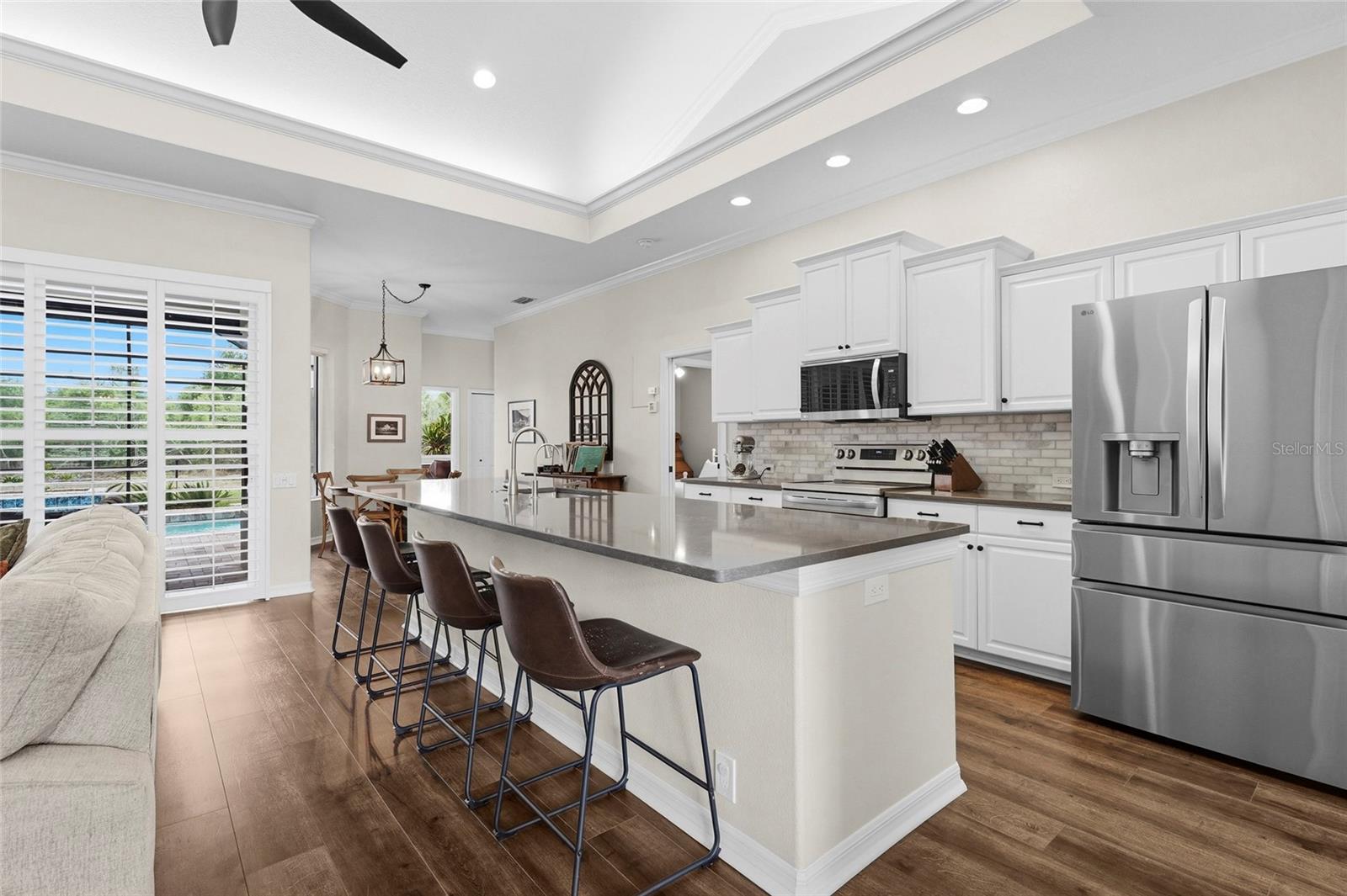 Image 16 of 83 For 6582 Waters Edge Way