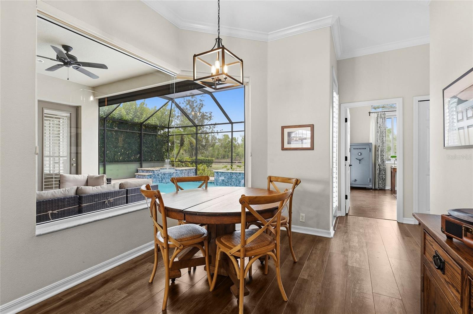 Image 21 of 83 For 6582 Waters Edge Way