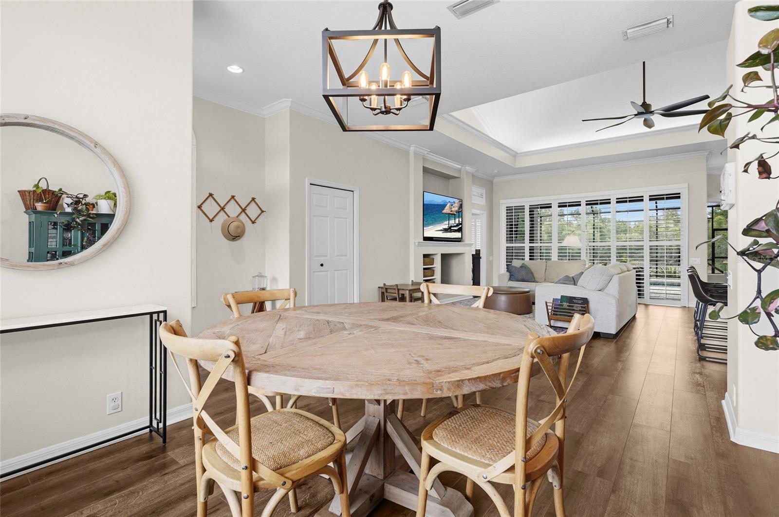 Image 25 of 83 For 6582 Waters Edge Way