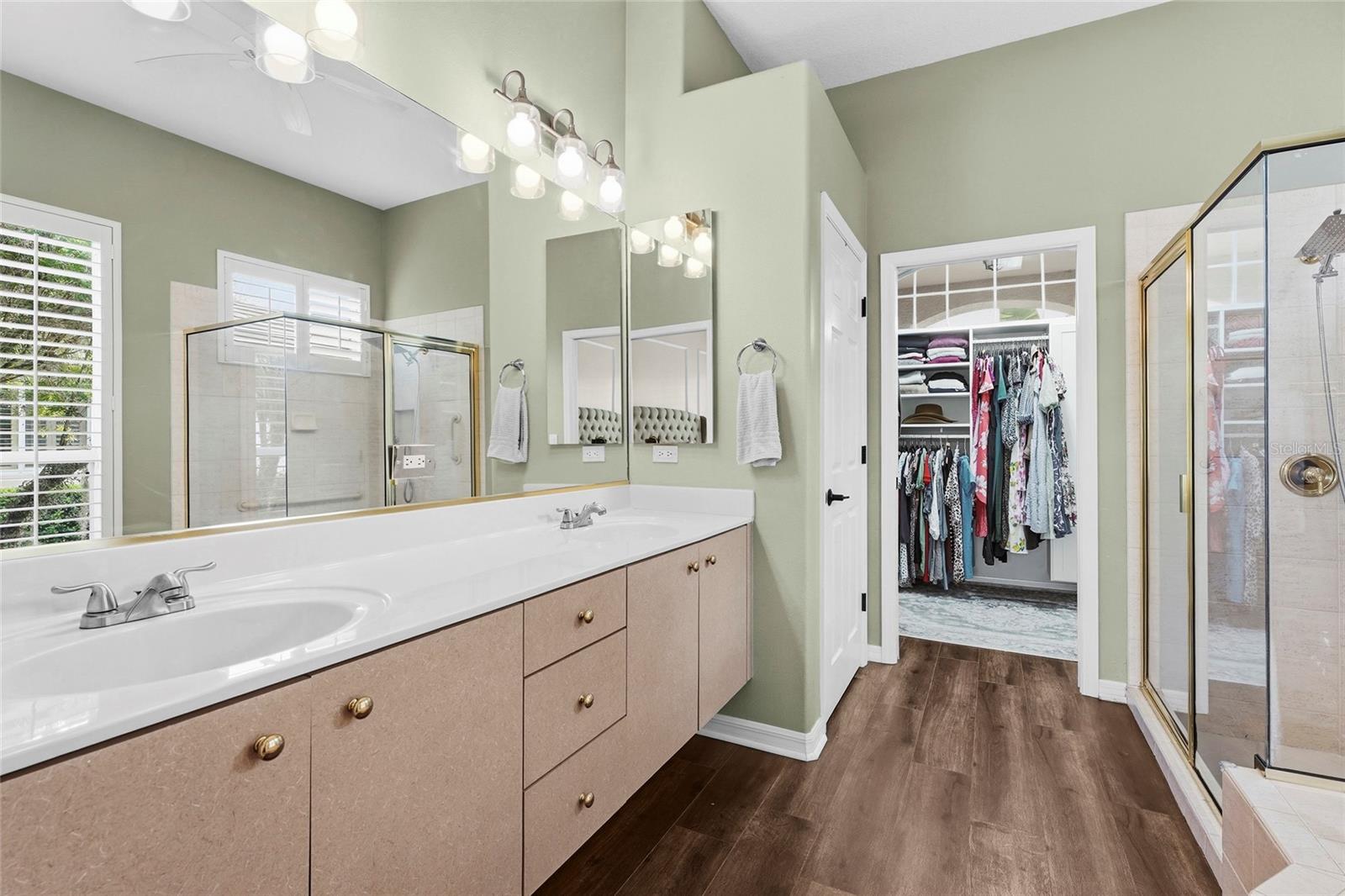 Image 29 of 83 For 6582 Waters Edge Way