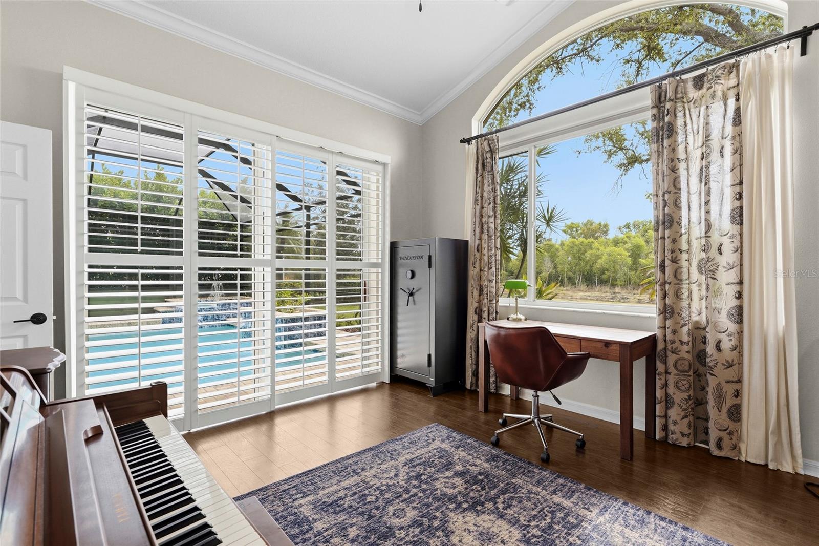 Image 36 of 83 For 6582 Waters Edge Way