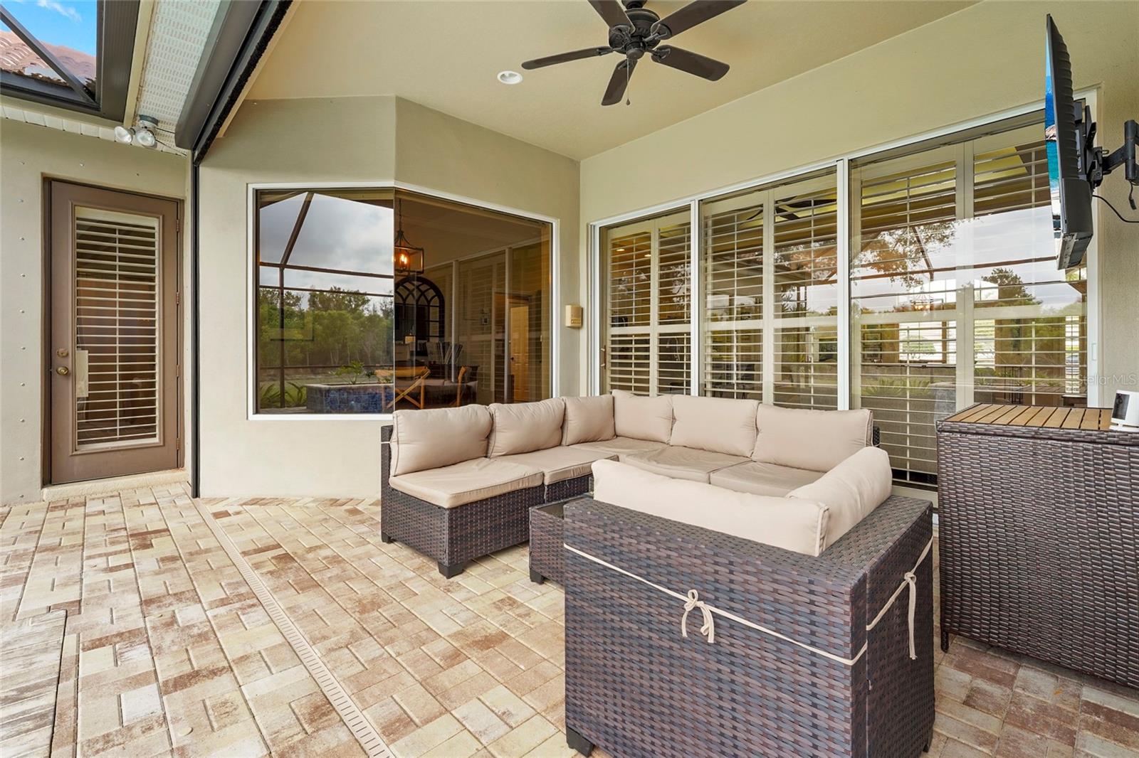 Image 51 of 83 For 6582 Waters Edge Way