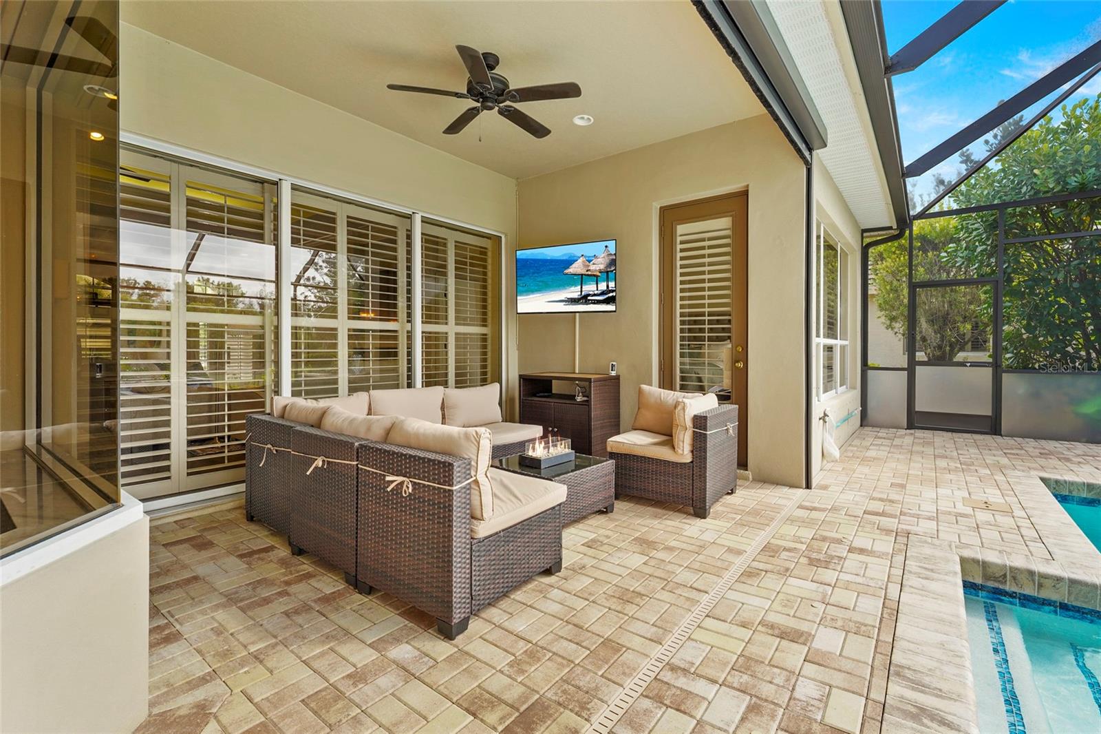 Image 52 of 83 For 6582 Waters Edge Way