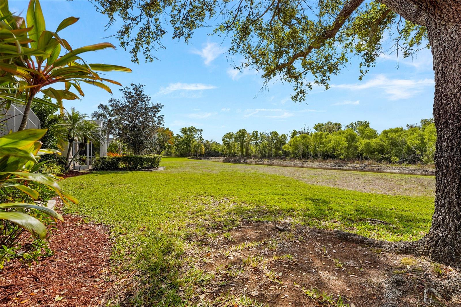 Image 54 of 83 For 6582 Waters Edge Way