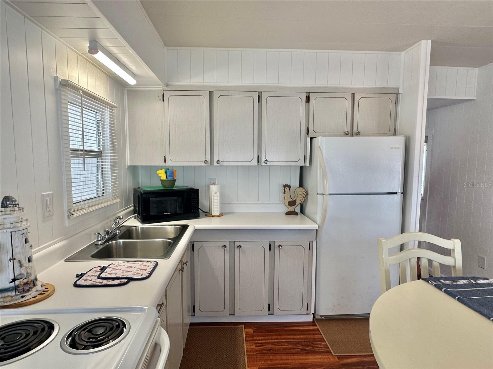 Image 18 of 40 For 1501 25th Avenue Drive W