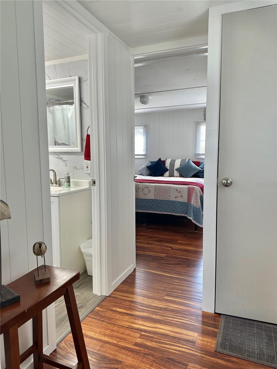 Image 23 of 40 For 1501 25th Avenue Drive W