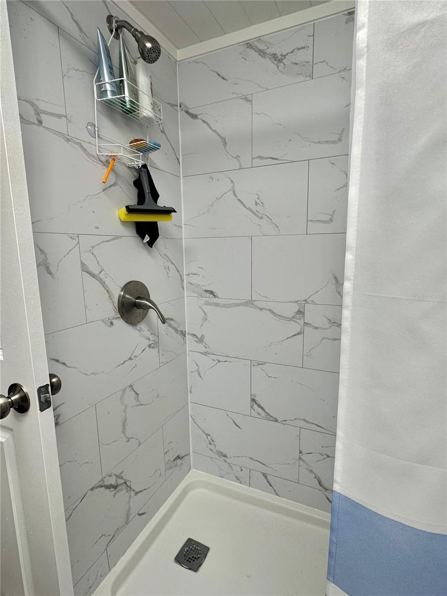 Image 28 of 40 For 1501 25th Avenue Drive W