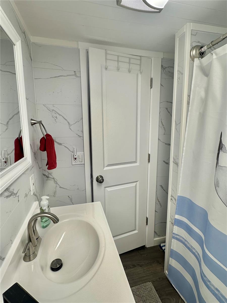 Image 30 of 40 For 1501 25th Avenue Drive W