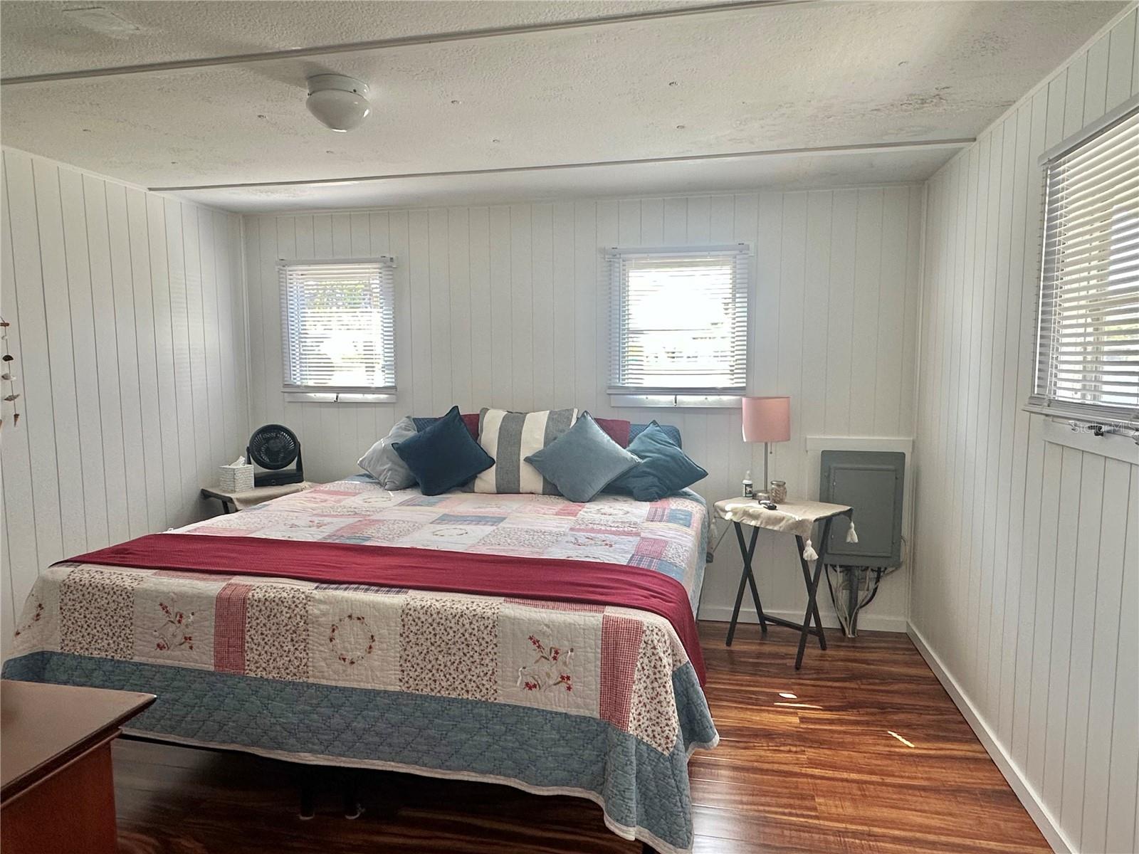 Image 31 of 40 For 1501 25th Avenue Drive W