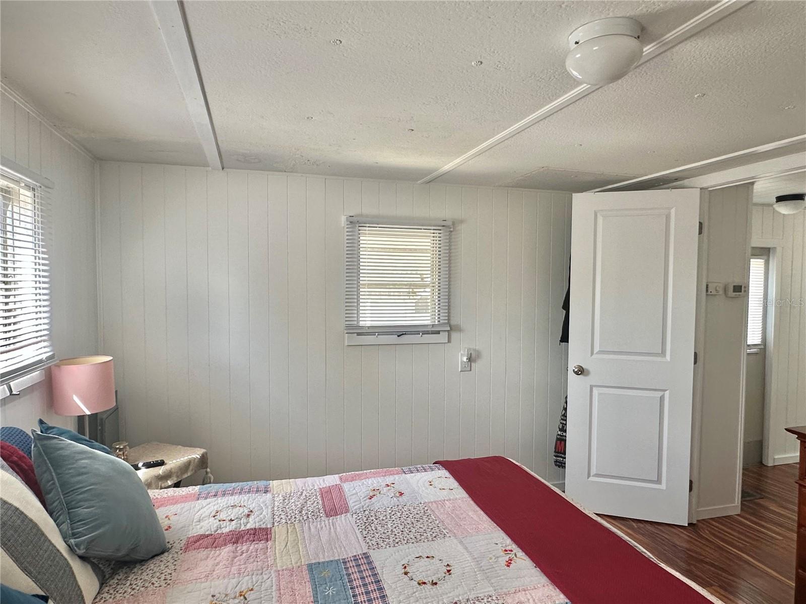 Image 34 of 40 For 1501 25th Avenue Drive W