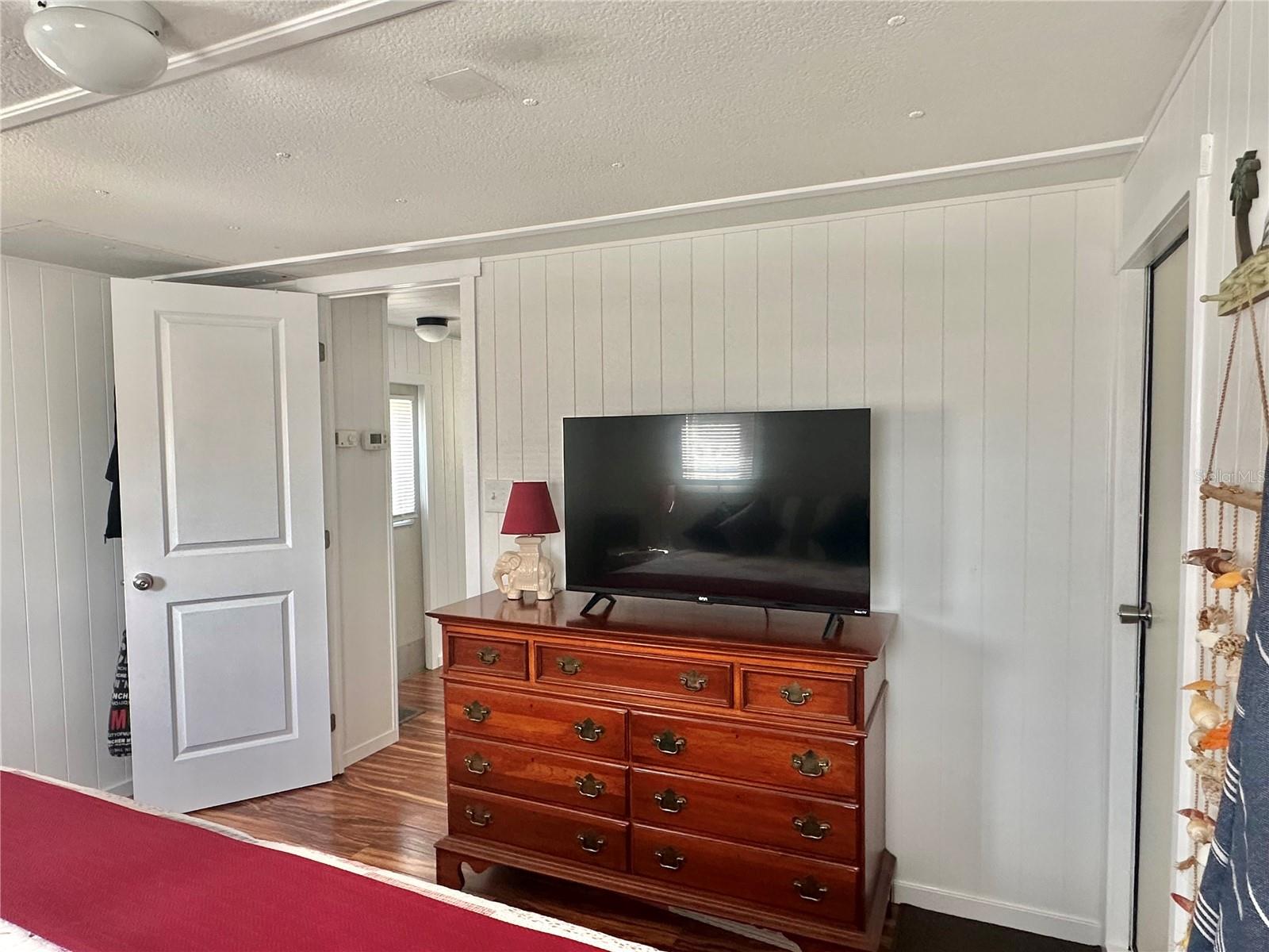 Image 35 of 40 For 1501 25th Avenue Drive W