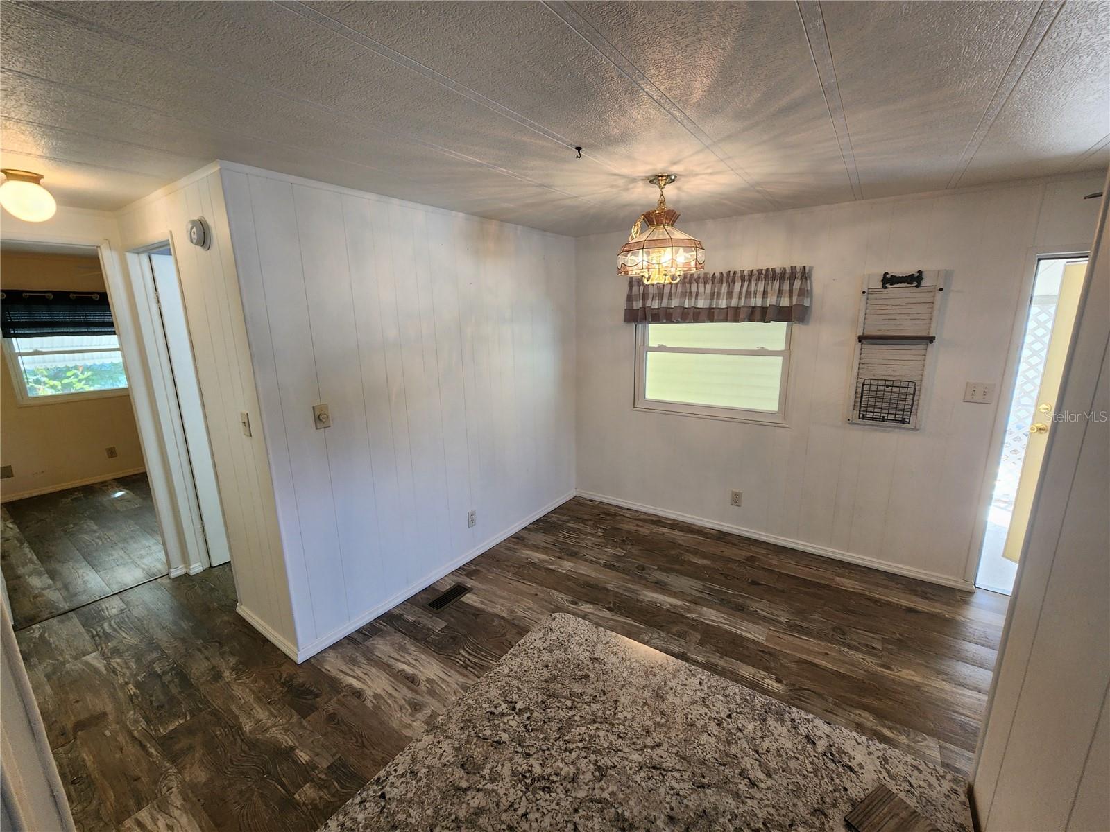 Image 16 of 36 For 808 53rd Avenue E 191