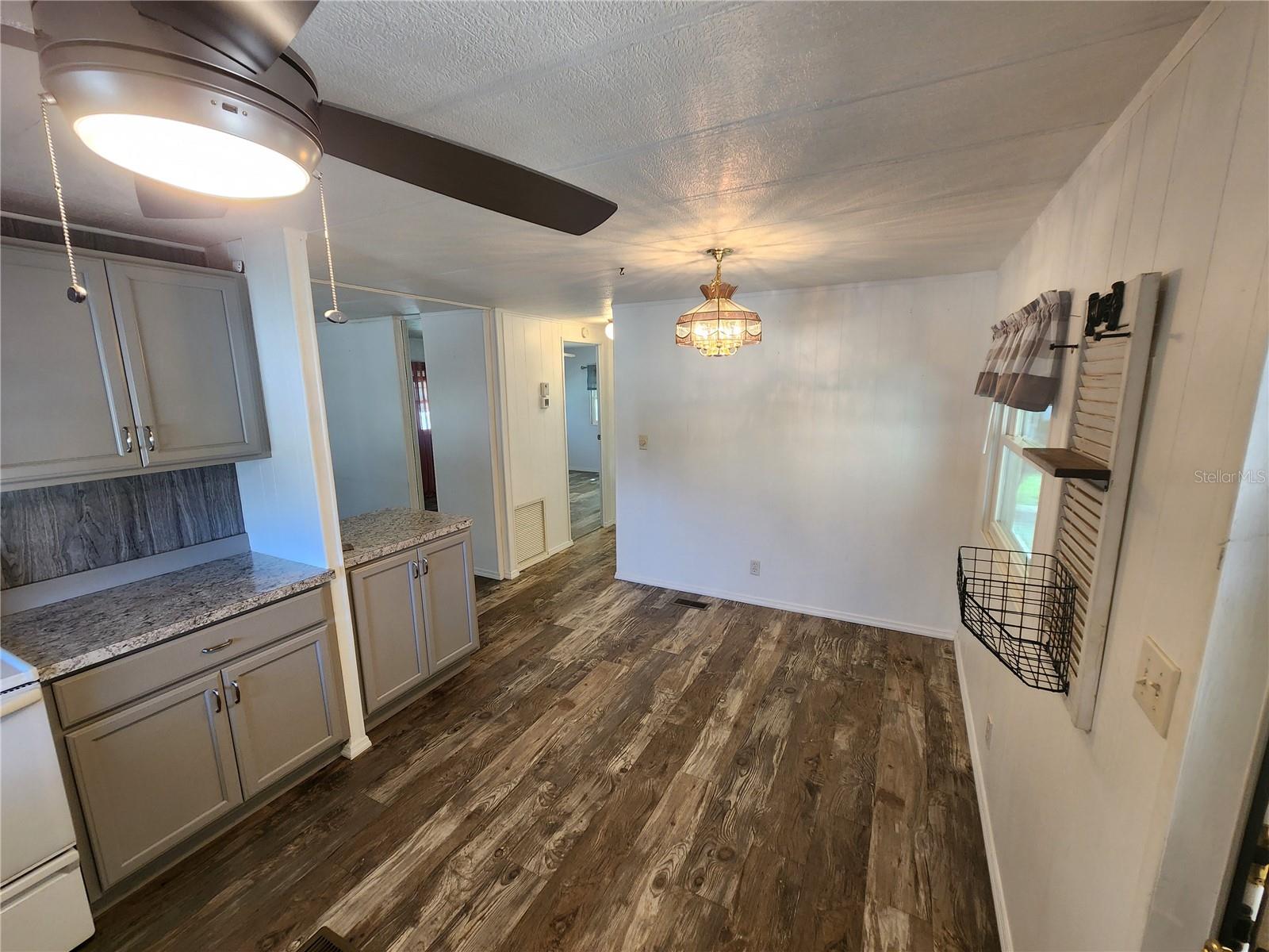 Image 8 of 36 For 808 53rd Avenue E 191