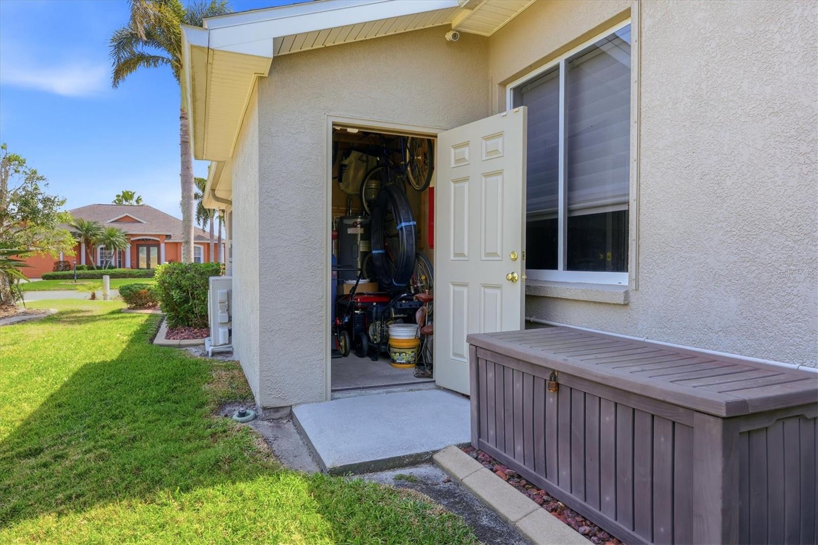 Image 28 of 34 For 6123 90th Avenue Circle E