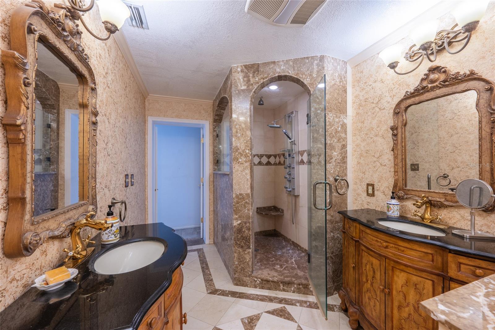 Image 17 of 51 For 690 Percheron Circle