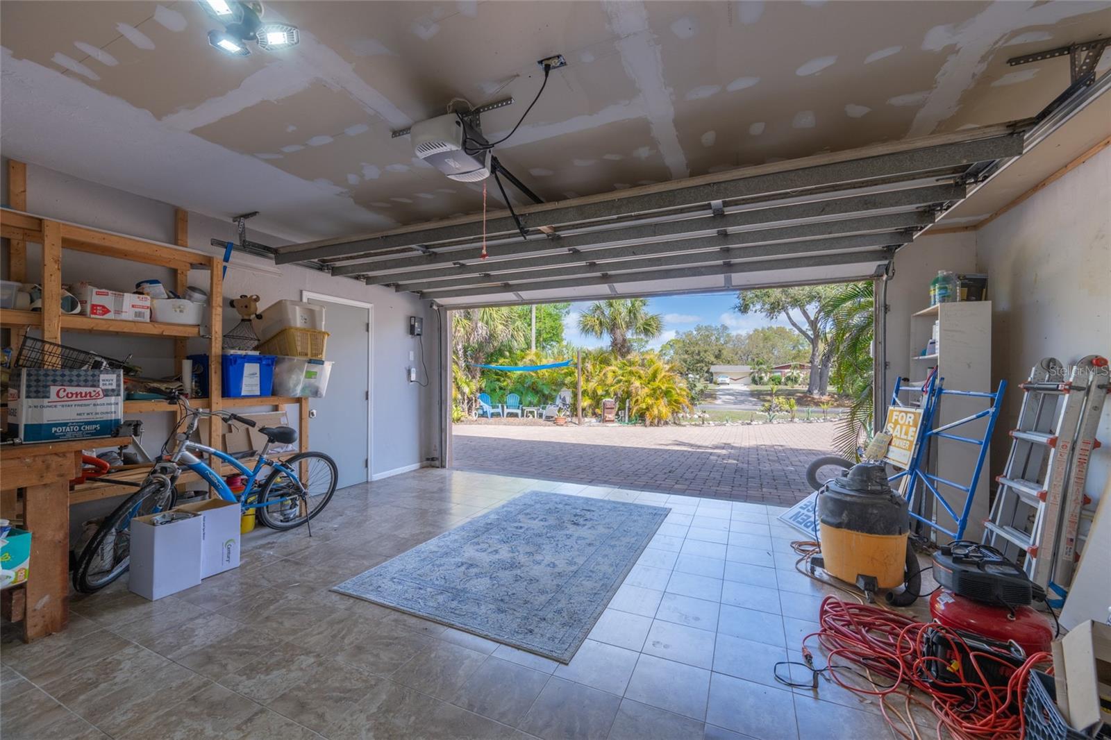 Image 47 of 51 For 690 Percheron Circle