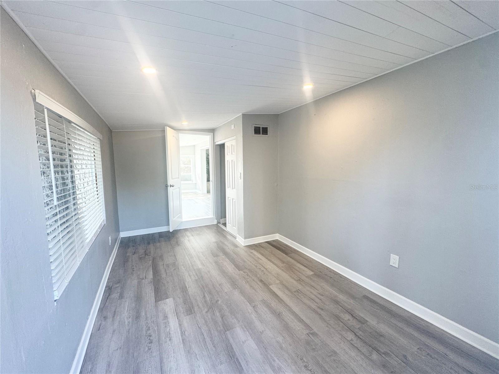 Image 34 of 63 For 3913 Shade Avenue