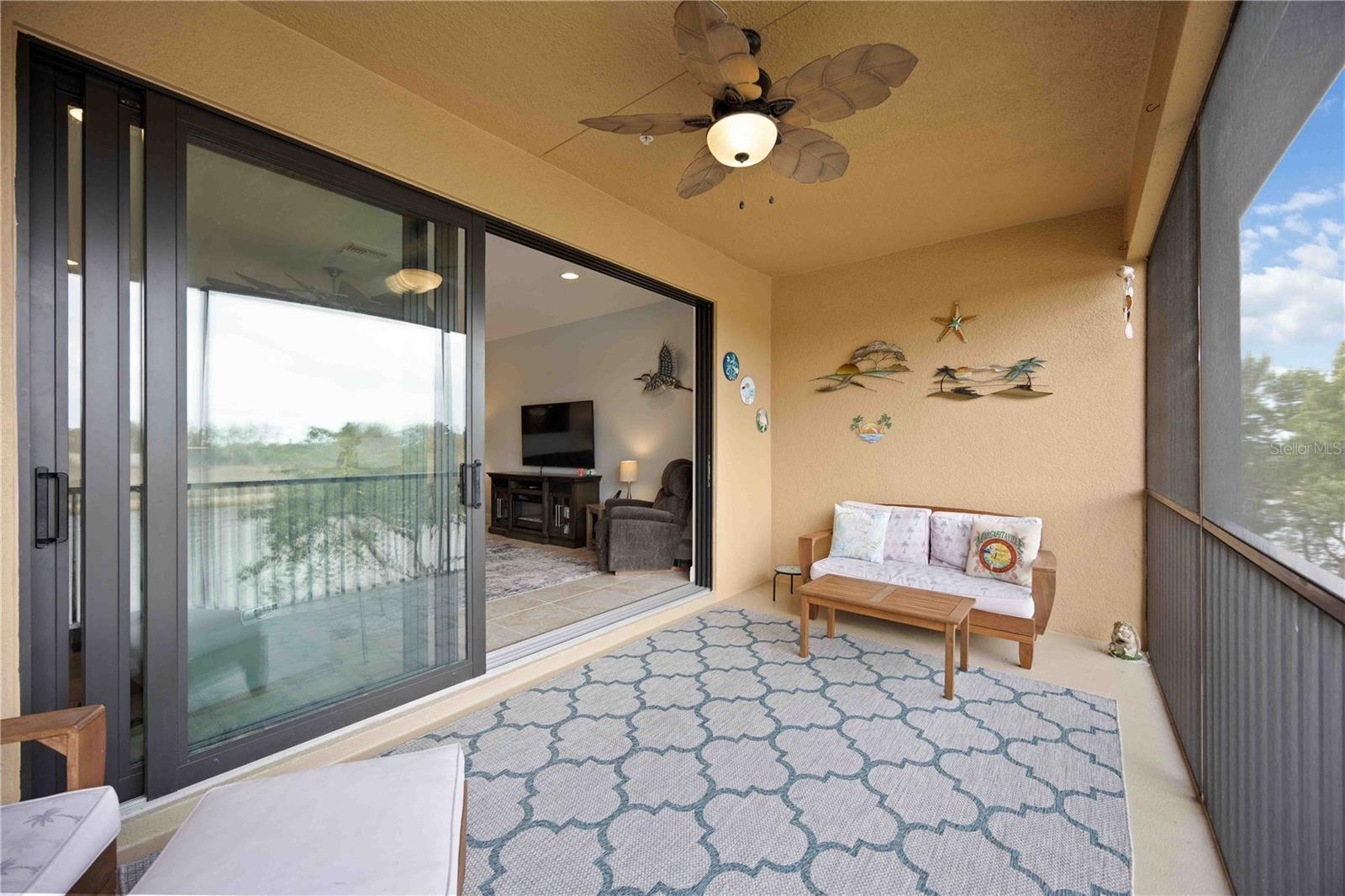 Image 26 of 49 For 23113 Banbury Way 202